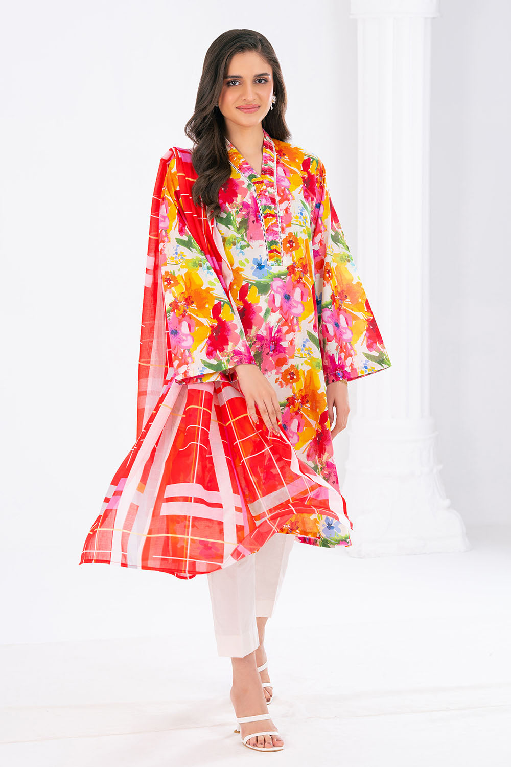 UAE-3 Piece Printed Lawn Suit
