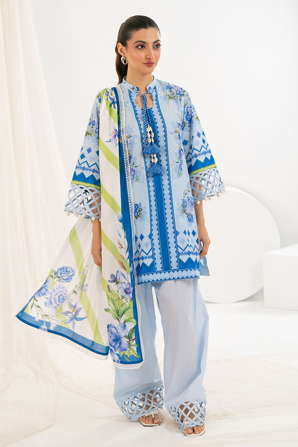 UAE-3 Piece Printed Lawn Suit