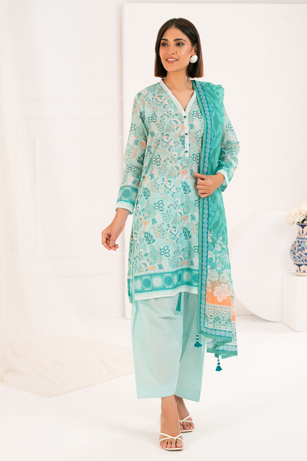 UAE-3 Piece Printed Lawn Suit