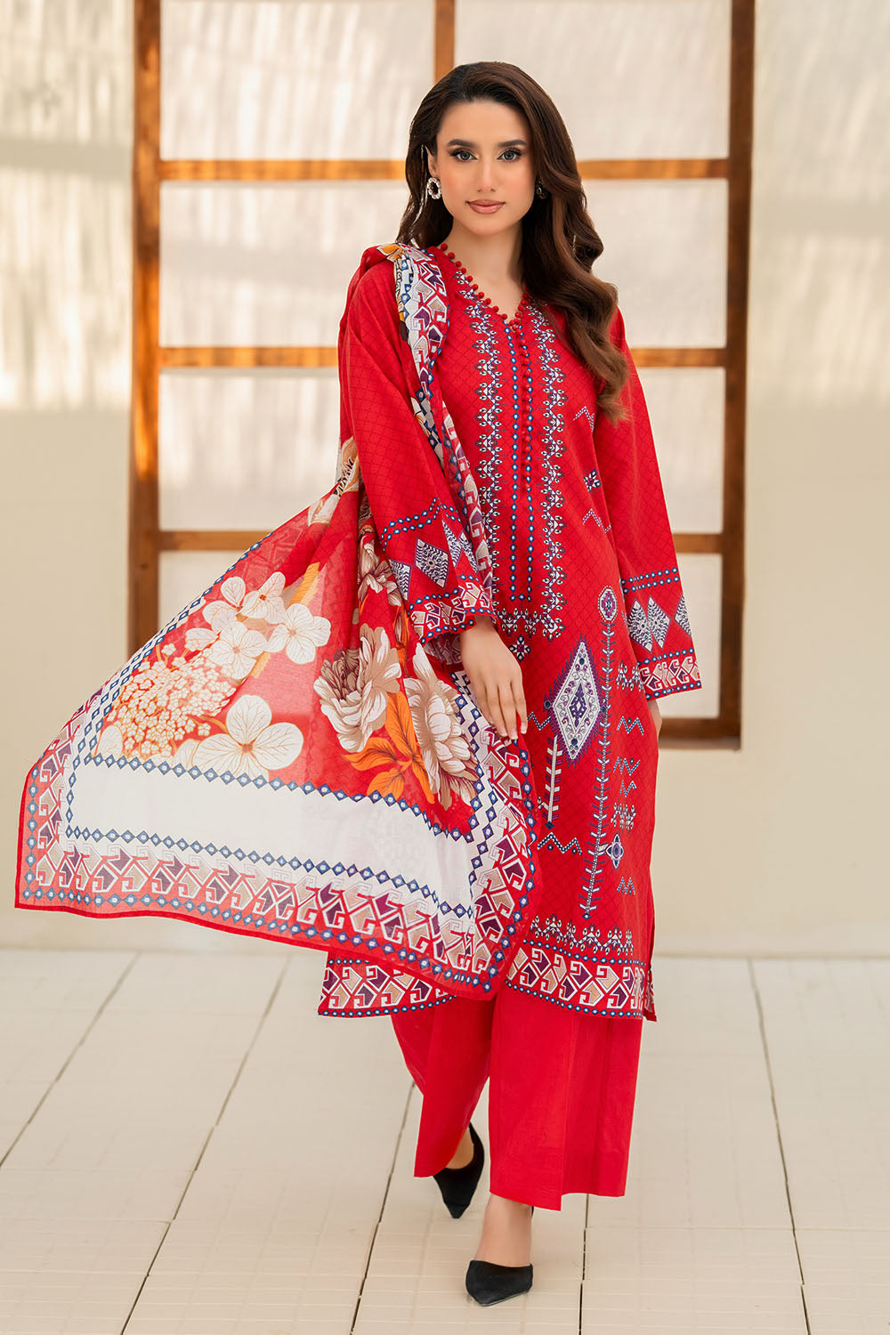 UAE-3 Piece Printed Lawn Suit