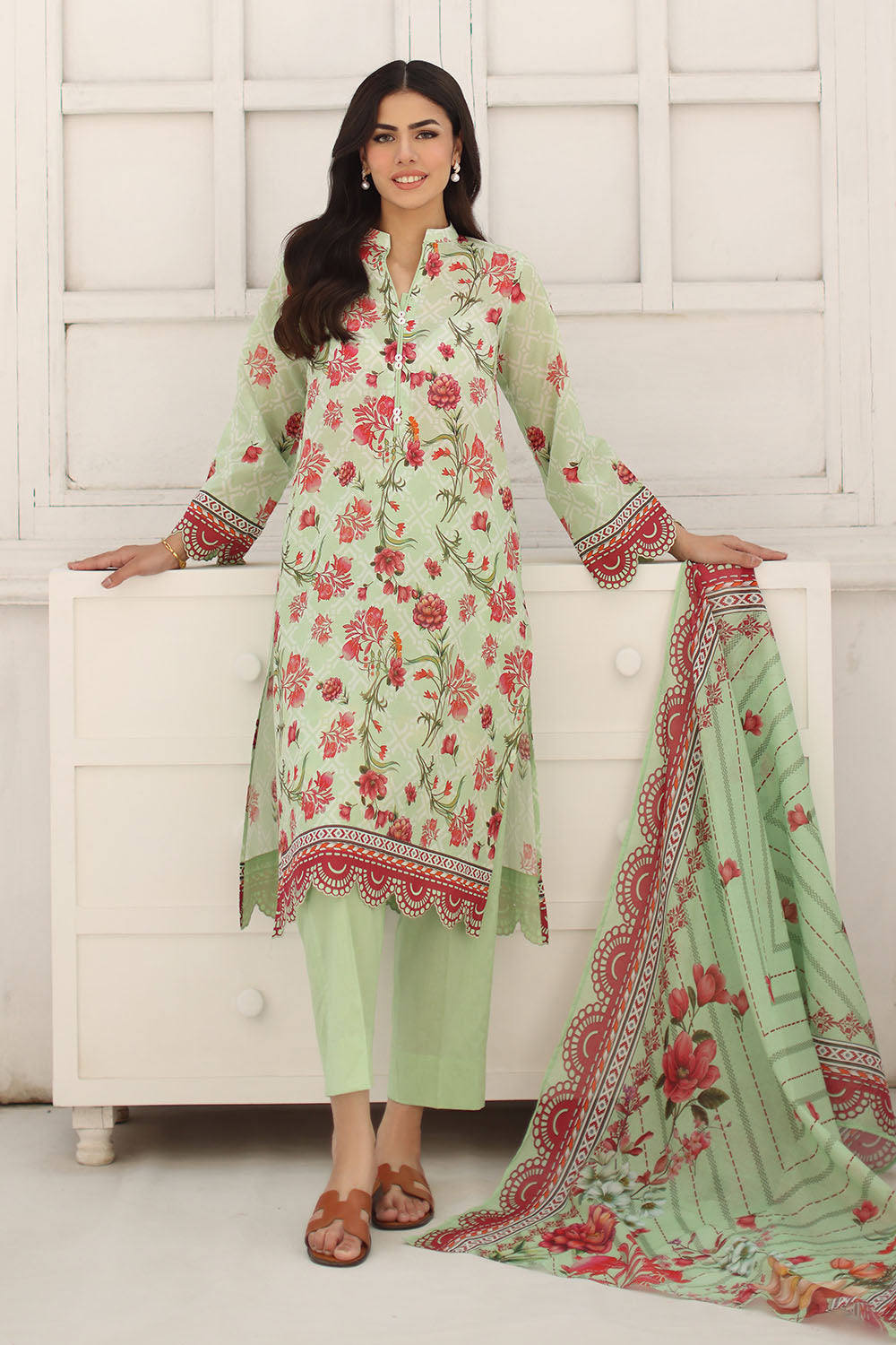 UAE-3 Piece Printed Lawn Suit