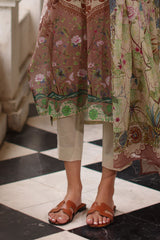 UAE-3 Piece Printed Lawn Suit with Printed Lawn Dupatta