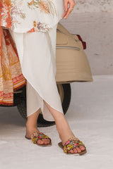 UAE-3 Piece Printed Lawn Suit with Printed Lawn Dupatta