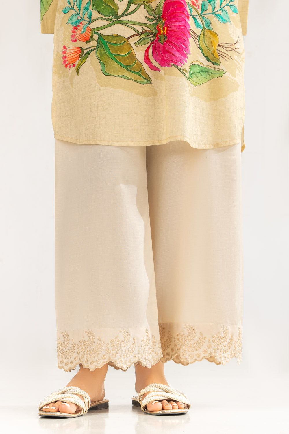 UAE-Rawsilk Embroidered Trouser