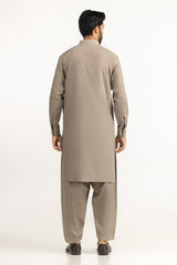 UAE-Regular Fit Basic Suits