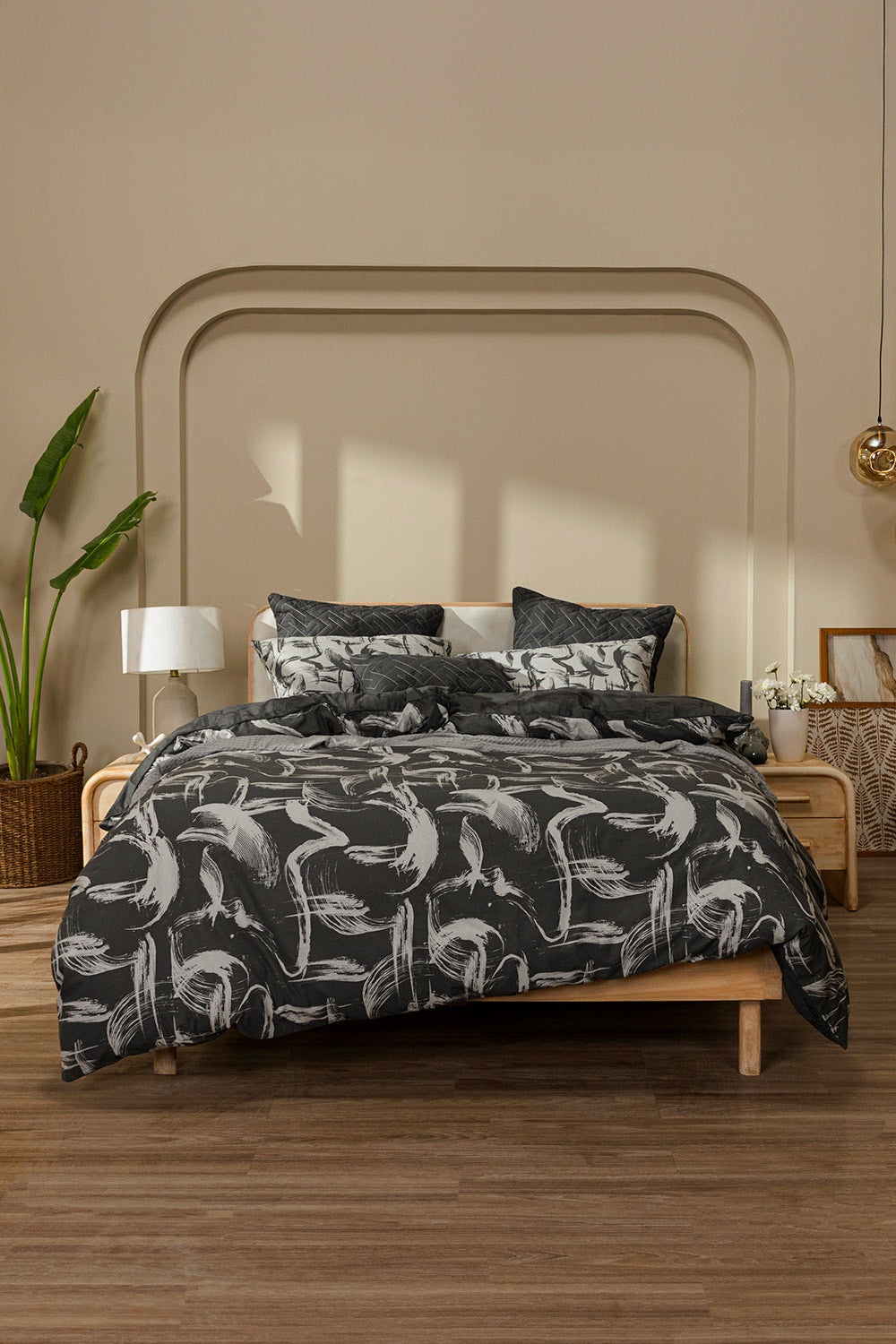 UAE-Whiplash T-150 Quilt Cover Set