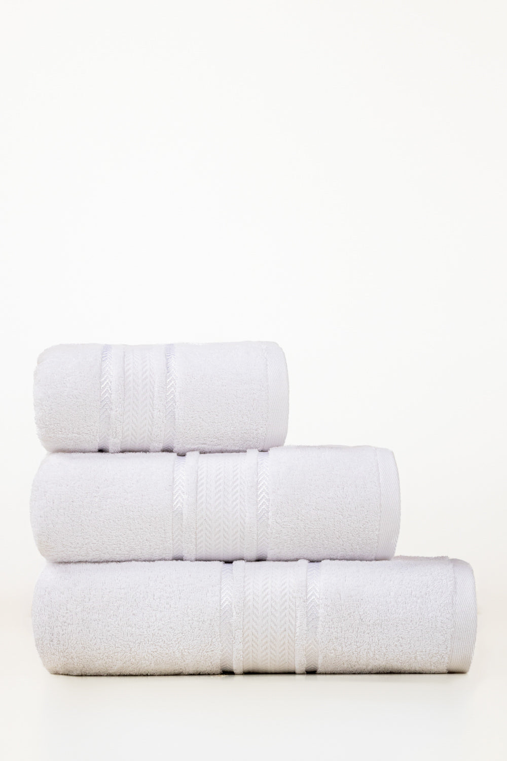 UAE-White Combed Towel Viscose 25W