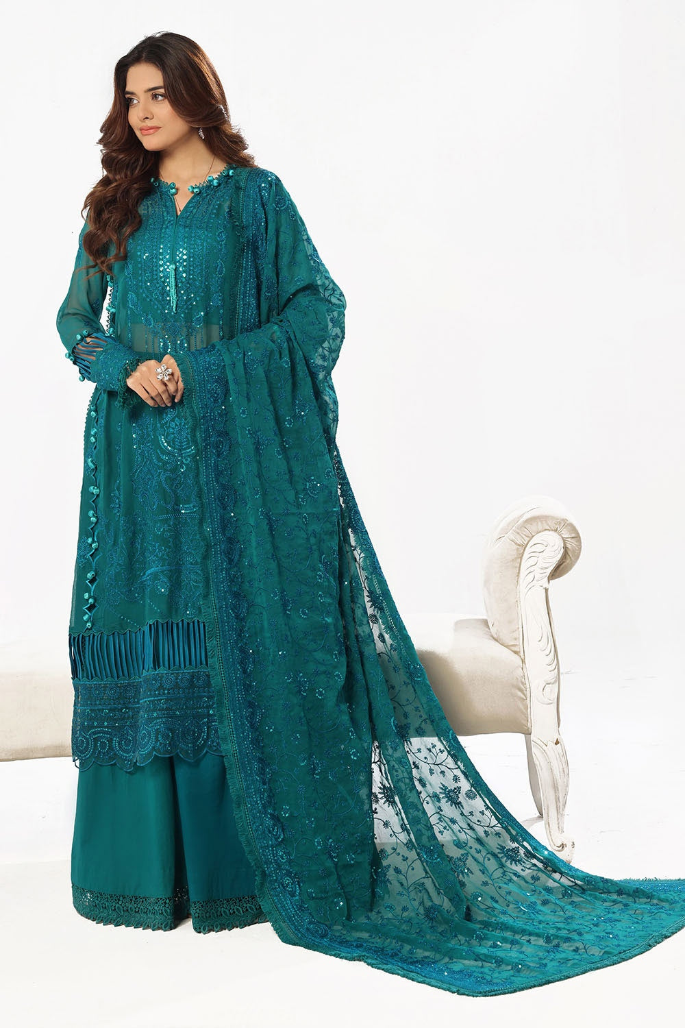 UAE -3 Piece Unstitched Embroidered Chiffon Suit with Embroidered Chiffon Dupatta LE-52017