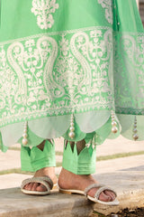 UAE -3 Piece Unstitched Embroidered Lawn Suit with Embroidered Chiffon Dupatta FE-52101