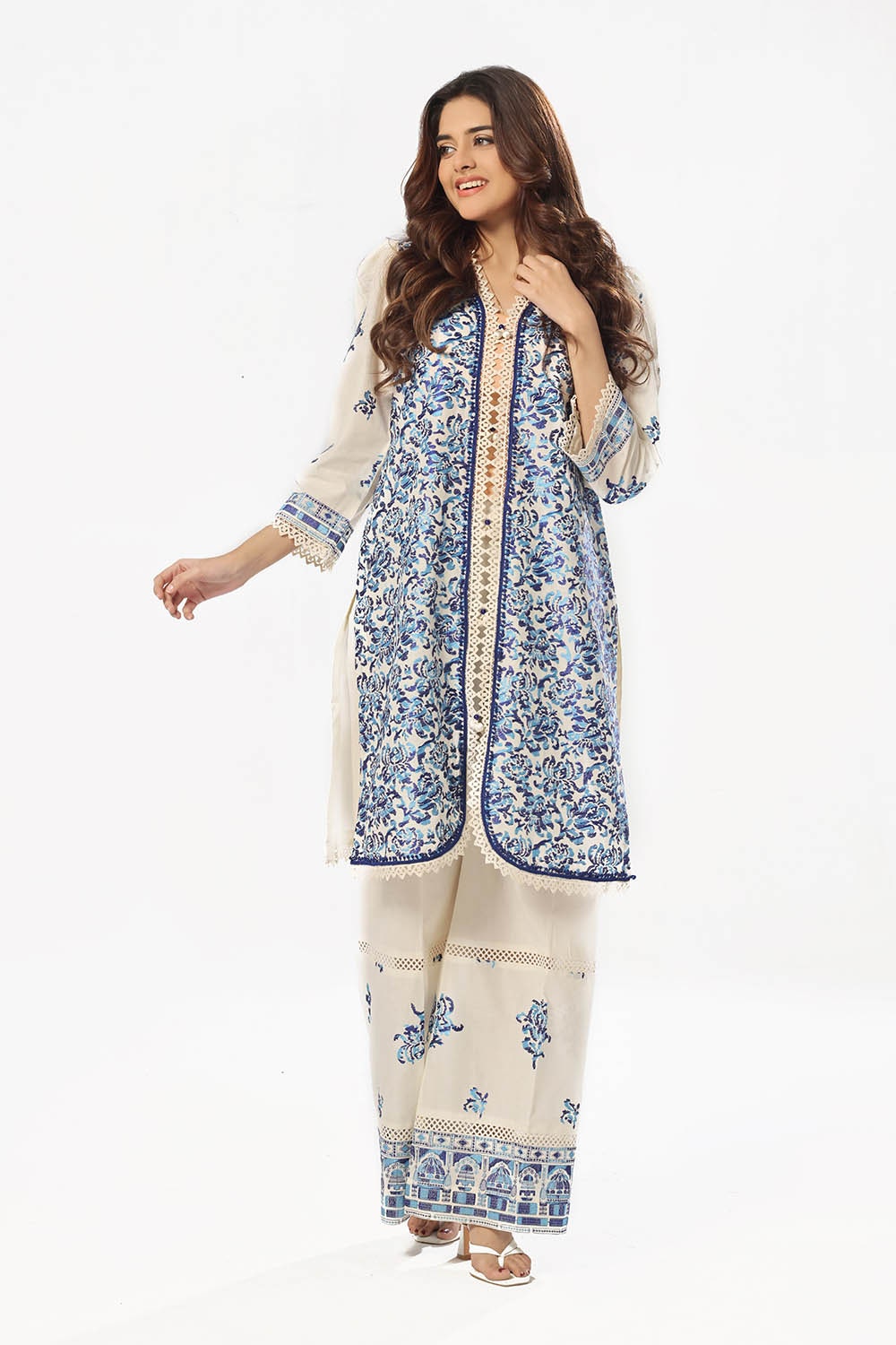 Off White Women's Unstitched Embroidered Lawn Suit | Gul Ahmed - uae ...