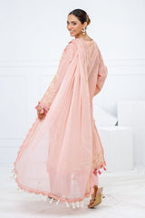 UAE -3 Piece Unstitched Embroidered Lawn Suit with Embroidered Chiffon Dupatta FE-52120