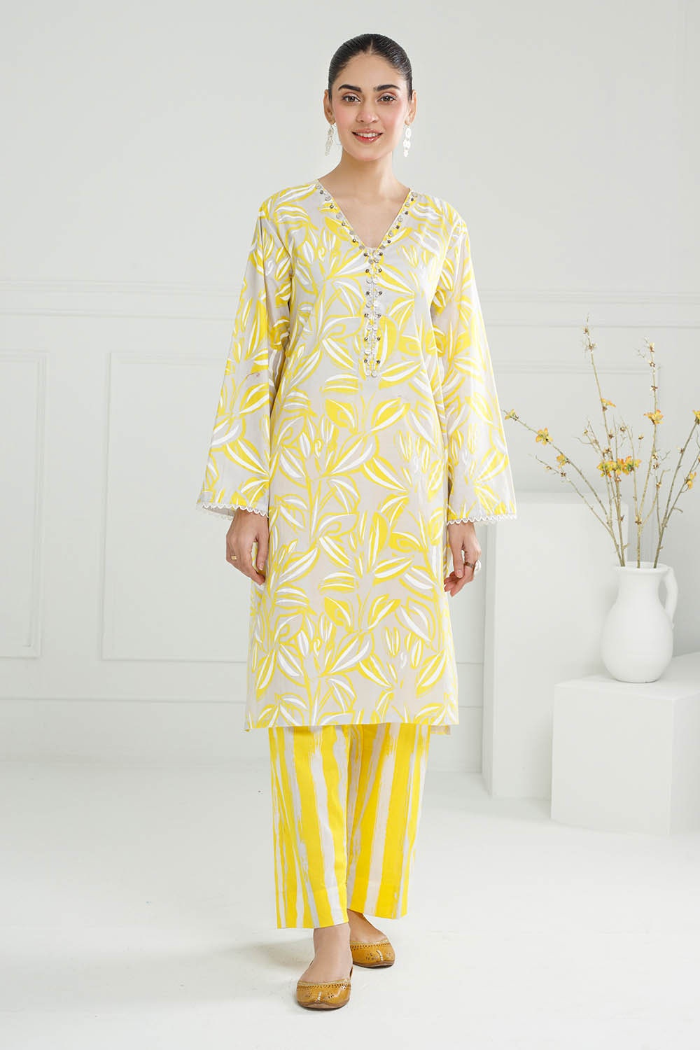 UAE -2 Piece Unstitched Lacquer Printed Lawn Suit TL-42099