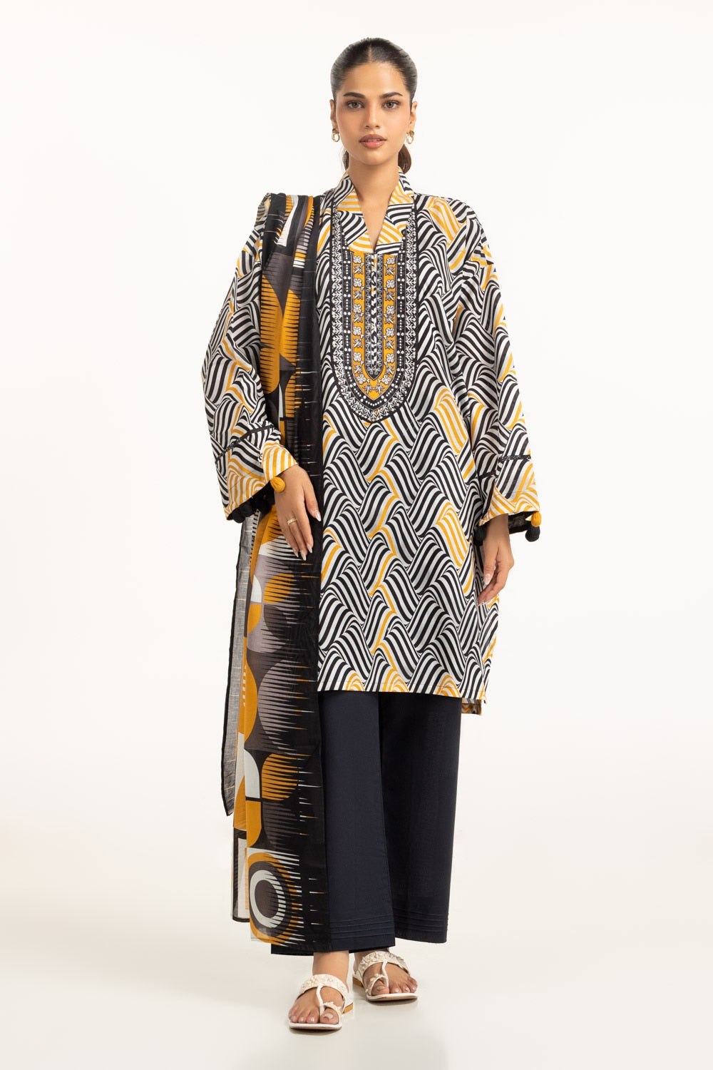 UAE-Lawn Printed Shirt And Dupatta IUSTKD-730