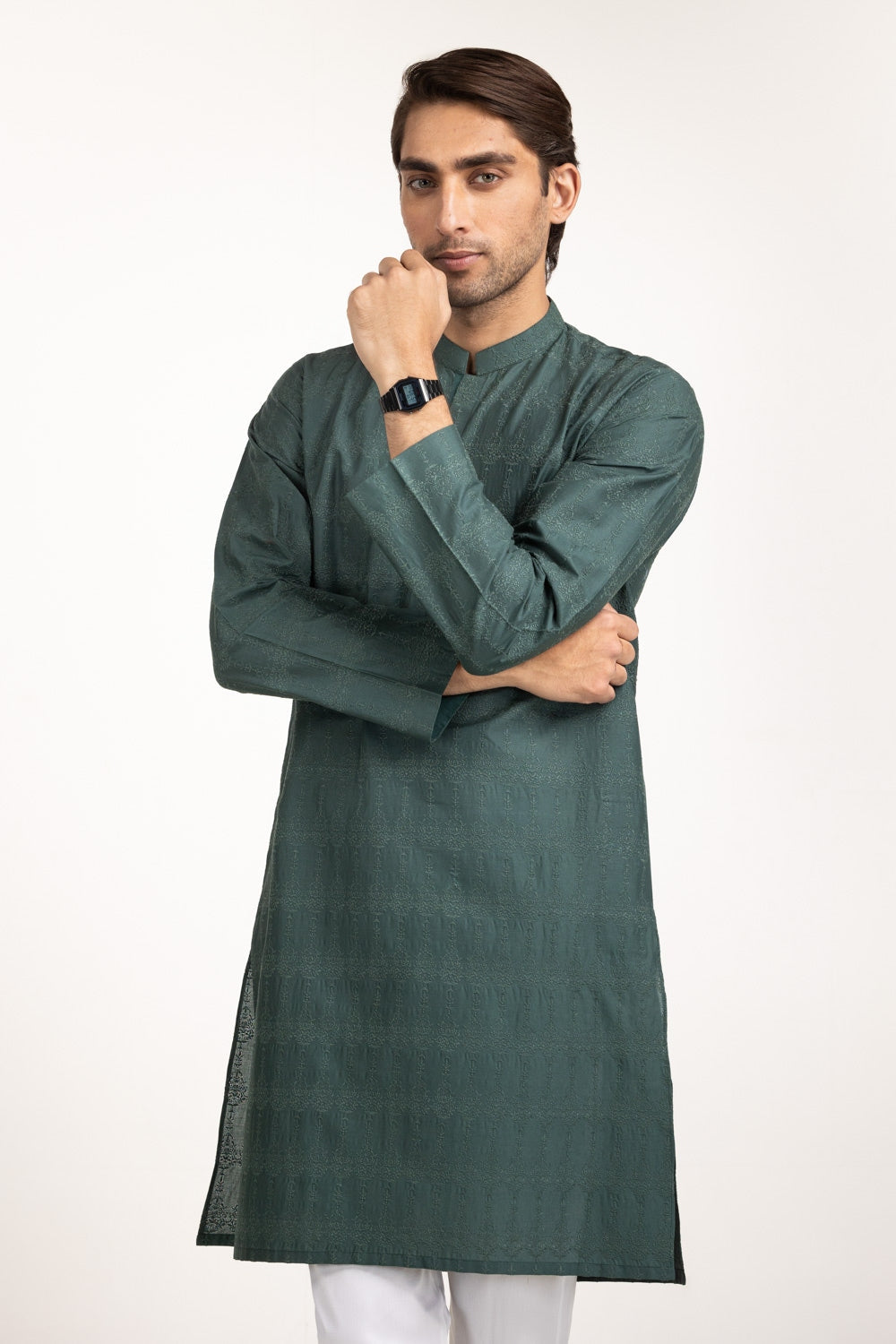 UAE-Embroidered Kurta