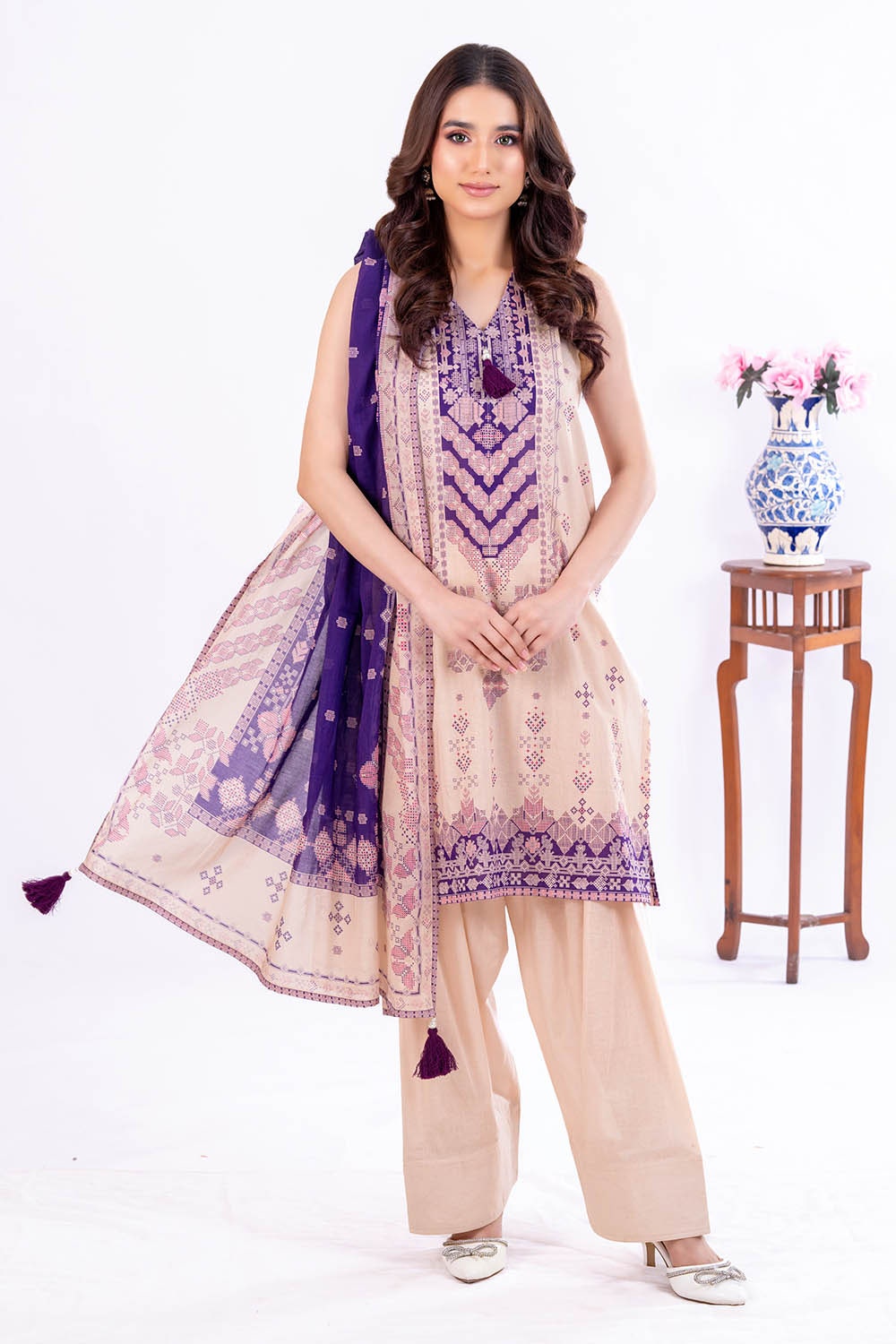 UAE -3 Piece Unstitched Printed Lawn Suit CLP-52103