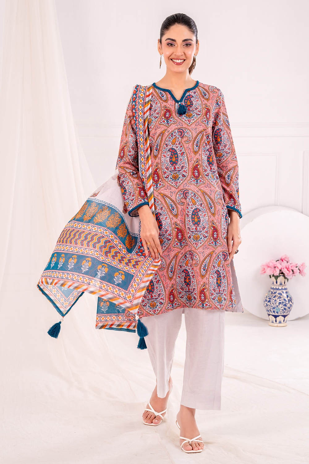 UAE -3 Piece Unstitched Printed Lawn Suit SD-52145