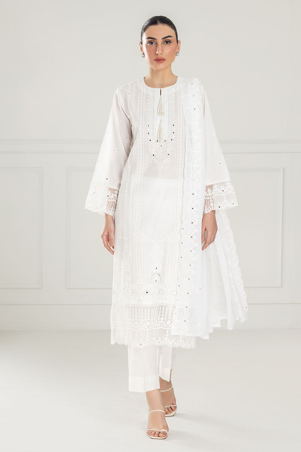 UAE -3 Piece Unstitched Embroidered Lawn Suit with Embroidered Chiffon Dupatta PM-52037
