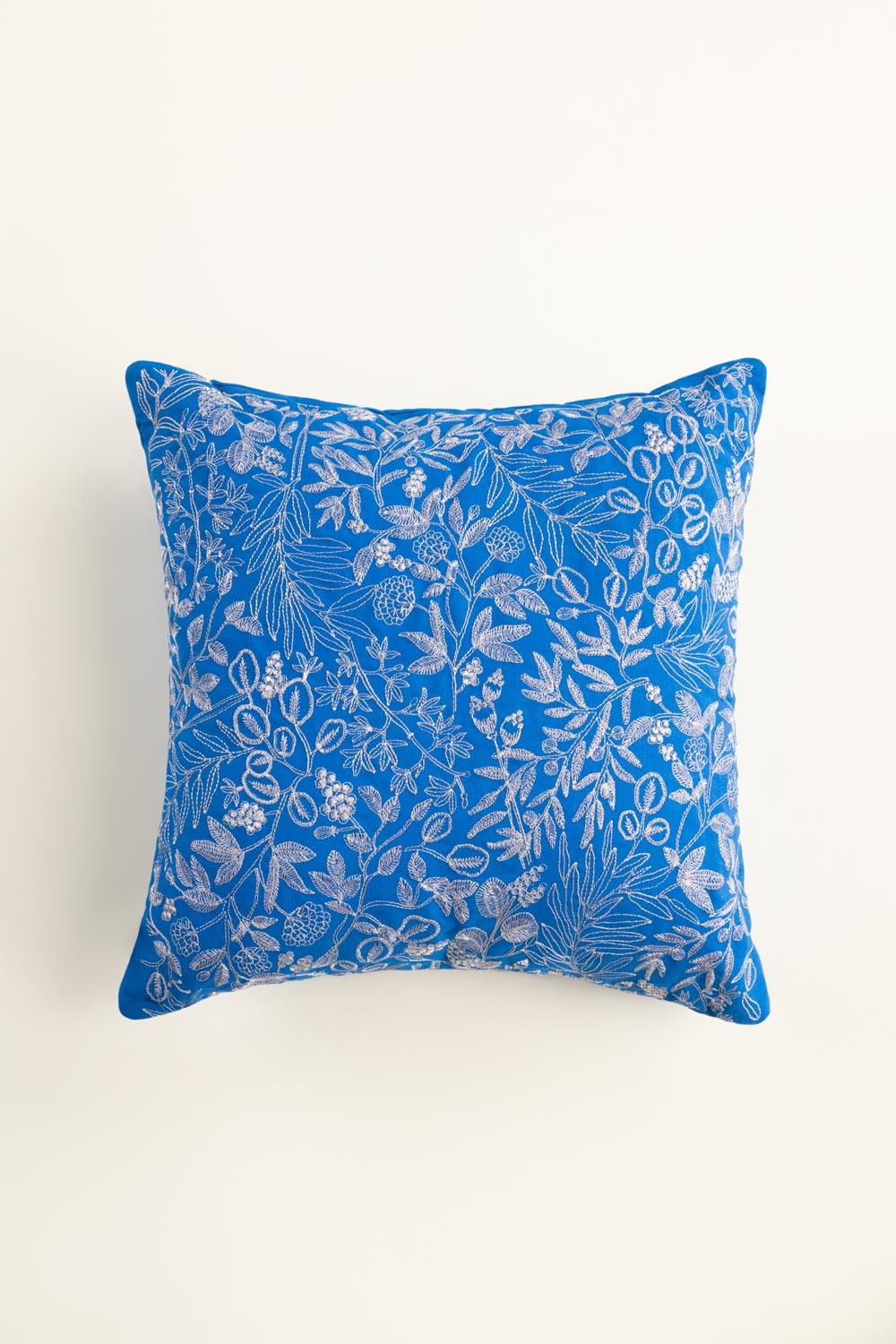 UAE-SS25-EC-052 Terry Embroidered Cushion Cover
