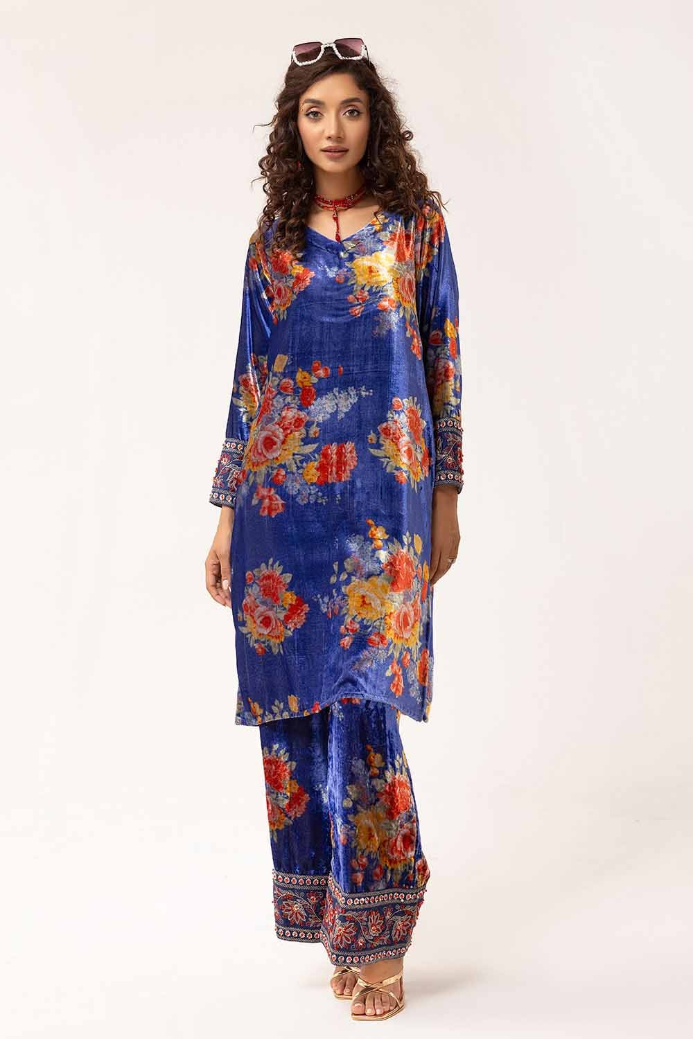 UAE -2 Piece Unstitched Hand Embroidered Velvet Suit VLT-42004
