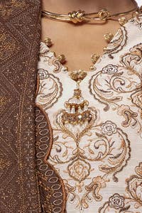 UAE -3 Piece Unstitched Embroidered Khaddar Suit with Twill Cotton Linen Dupatta CV-42011