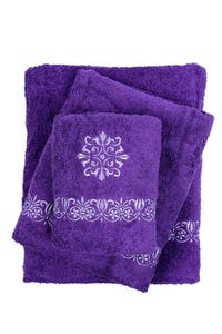 UAE -Purple 3 Pc Embroidered Towel Set Combed