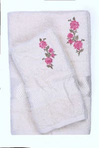 UAE -Cream 3 Pc Embroidered Towel Set Combed