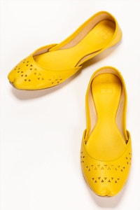 UAE -Yellow Khussa IDFT-SS22-29