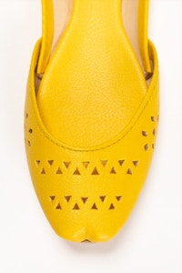 UAE -Yellow Khussa IDFT-SS22-29