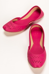 UAE -Pink Khussa IDFT-SS22-29