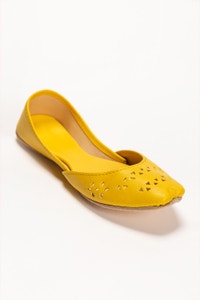 UAE -Yellow Plain Khussa IDFT-SS22-29