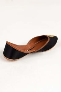 UAE -Women Black Hand Made Khussa IDFT-AW22-11