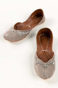 UAE -Women Grey Khussa IDFT-AW22-45