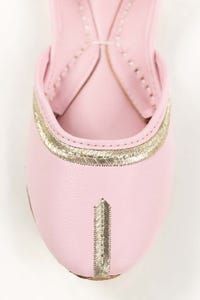UAE -Women Pink Khussa IDFT-AW22-50