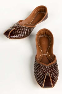 UAE -Brown Khussa IDFT-AW22-52
