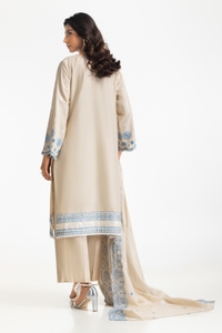UAE-3PC Lawn Embroidered Suit IUSTKSD-541