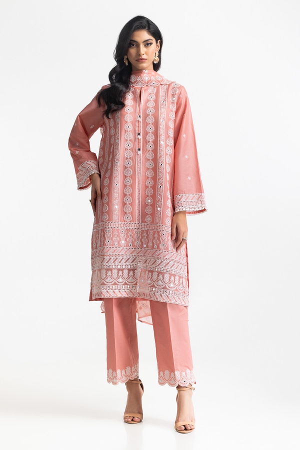 UAE-3PC Lawn Embroidered Suit IUSTKSD-564