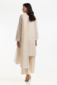 UAE-3PC Lawn Embroidered Suit IUSTKSD-570