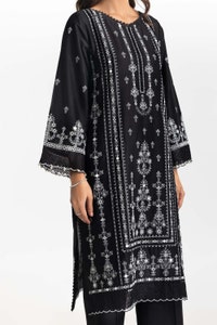 UAE-3PC Lawn Embroidered Suit IUSTKSD-575