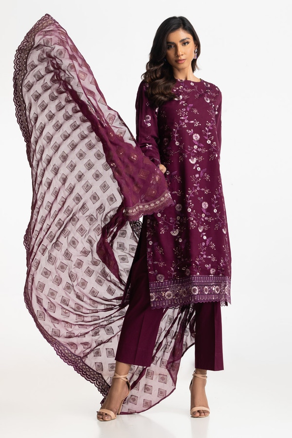 UAE-3PC Lawn Embroidered Suit IUSTKSD-592
