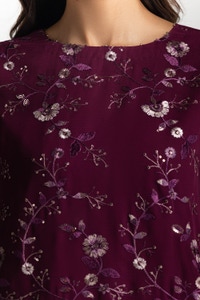 UAE-3PC Lawn Embroidered Suit IUSTKSD-592