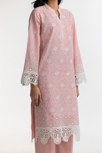 UAE-3PC Lawn Embroidered Suit IUSTKSD-593