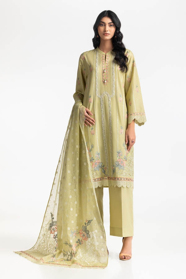 UAE-3PC Lawn Embroidered Suit IUSTKSD-605