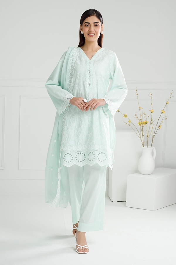 UAE-3PC Lawn Embroidered Suit IUSTKSD-571