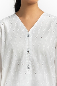 UAE-3PC Lawn Embroidered Suit IUSTKSD-603