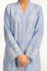 UAE-3PC Lawn Embroidered Suit IUSTKSD-700