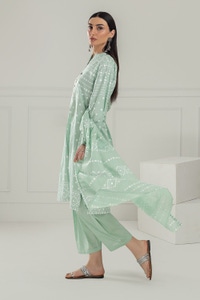 UAE-3PC Lawn Lacquer Printed Suit IUSTKSD-500