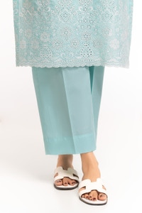 UAE-3PC Lawn Schiffli Embroidered Suit IUSTKSD-604
