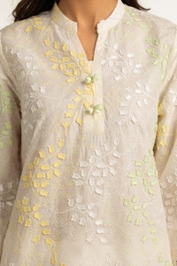 UAE-3PC Lawn Schiffli Embroidered Suit IUSTKSD-618
