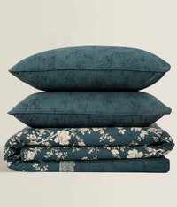 UAE -Basil Rose T-150 Quilt Cover Set