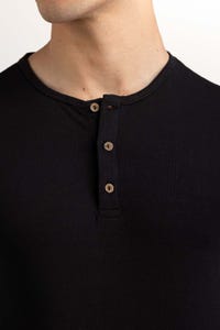 UAE -Black Basic Tee TS-HLSJ23-072